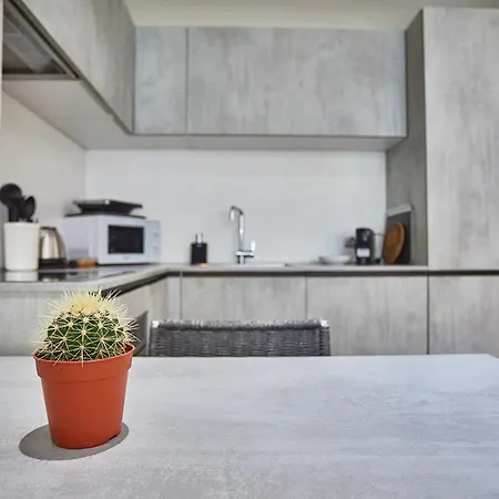 Appartamento Moderno Trilocale Moscova Brera Milano