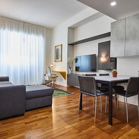 Moderno Trilocale Moscova Brera Appartamento