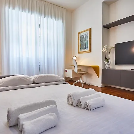 Appartamento Moderno Trilocale Moscova Brera