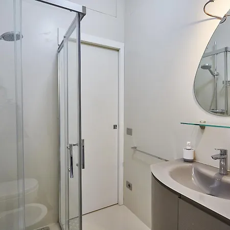 Appartamento Moderno Trilocale Moscova Brera