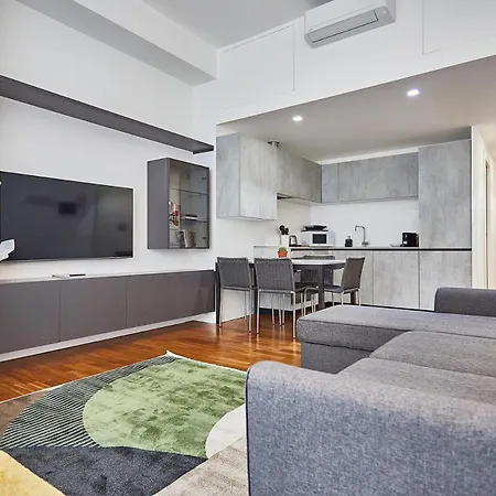 Moderno Trilocale Moscova Brera Appartamento Milano