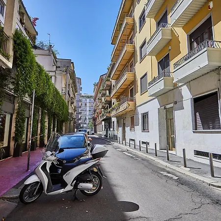 Moderno Trilocale Moscova Brera Appartamento Milano